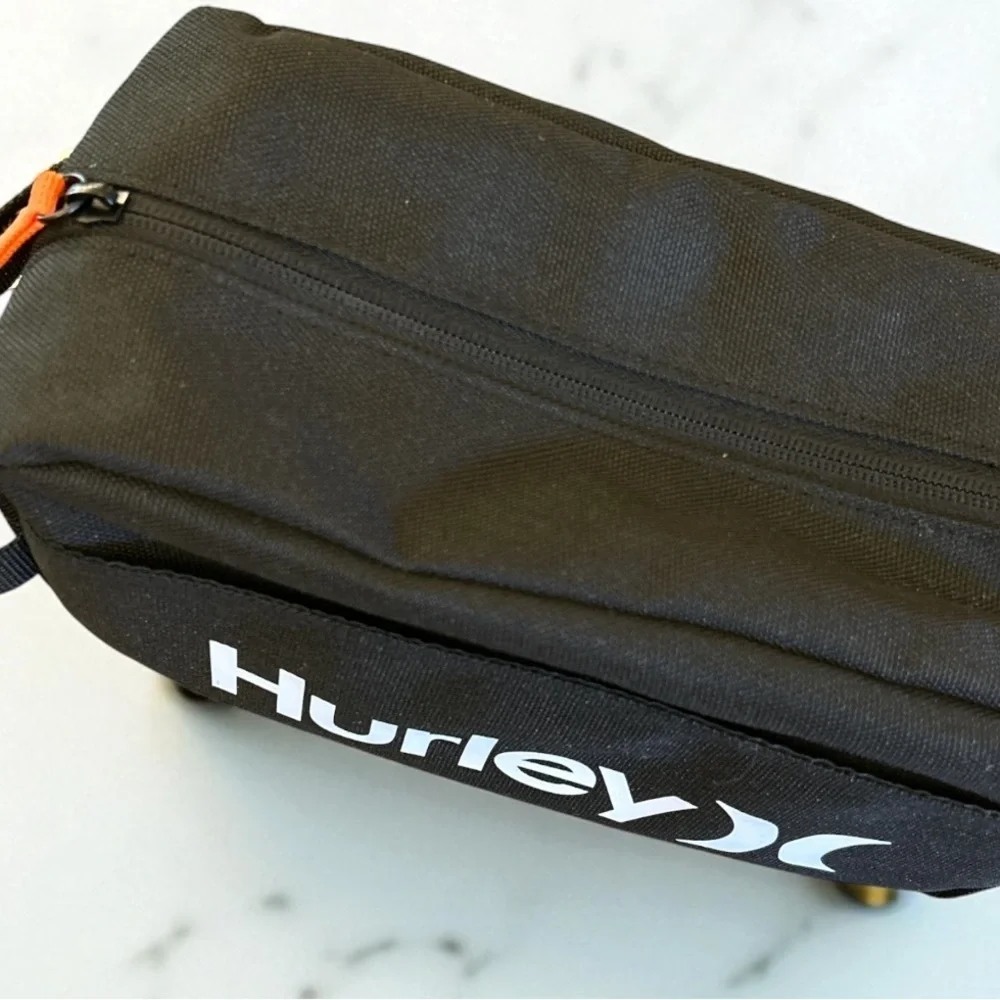 Hurley Men’s Traveling Bag
